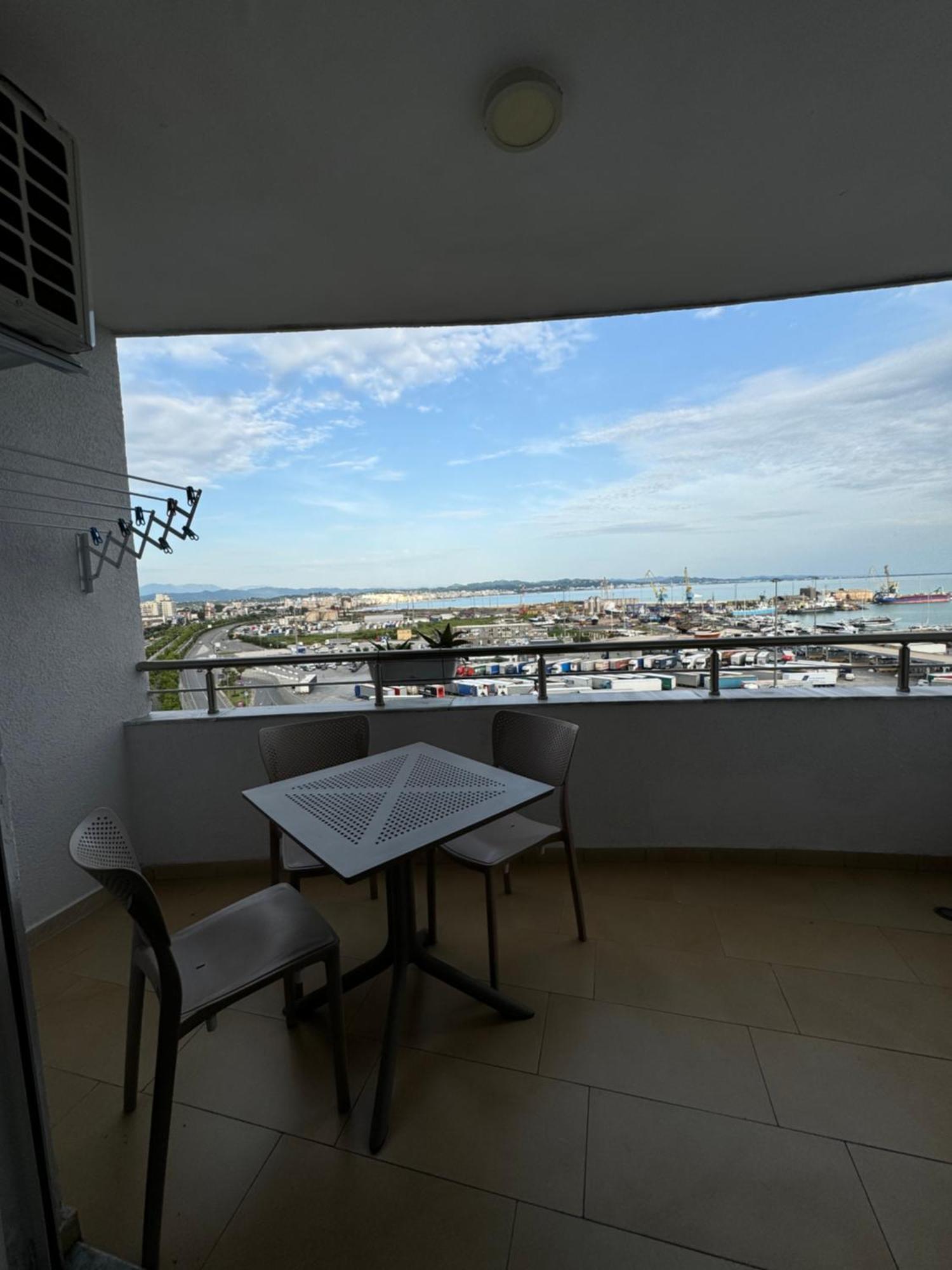Port View Apartment 1 Durrës Exteriör bild